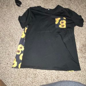 Women’s Sunflower Tee Size XL
